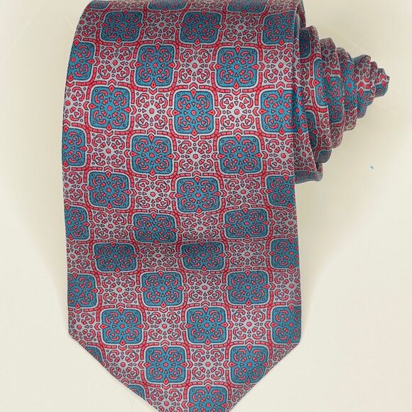 Striking Silk Red and Blue Givenchy Necktie - Picture 7 of 9